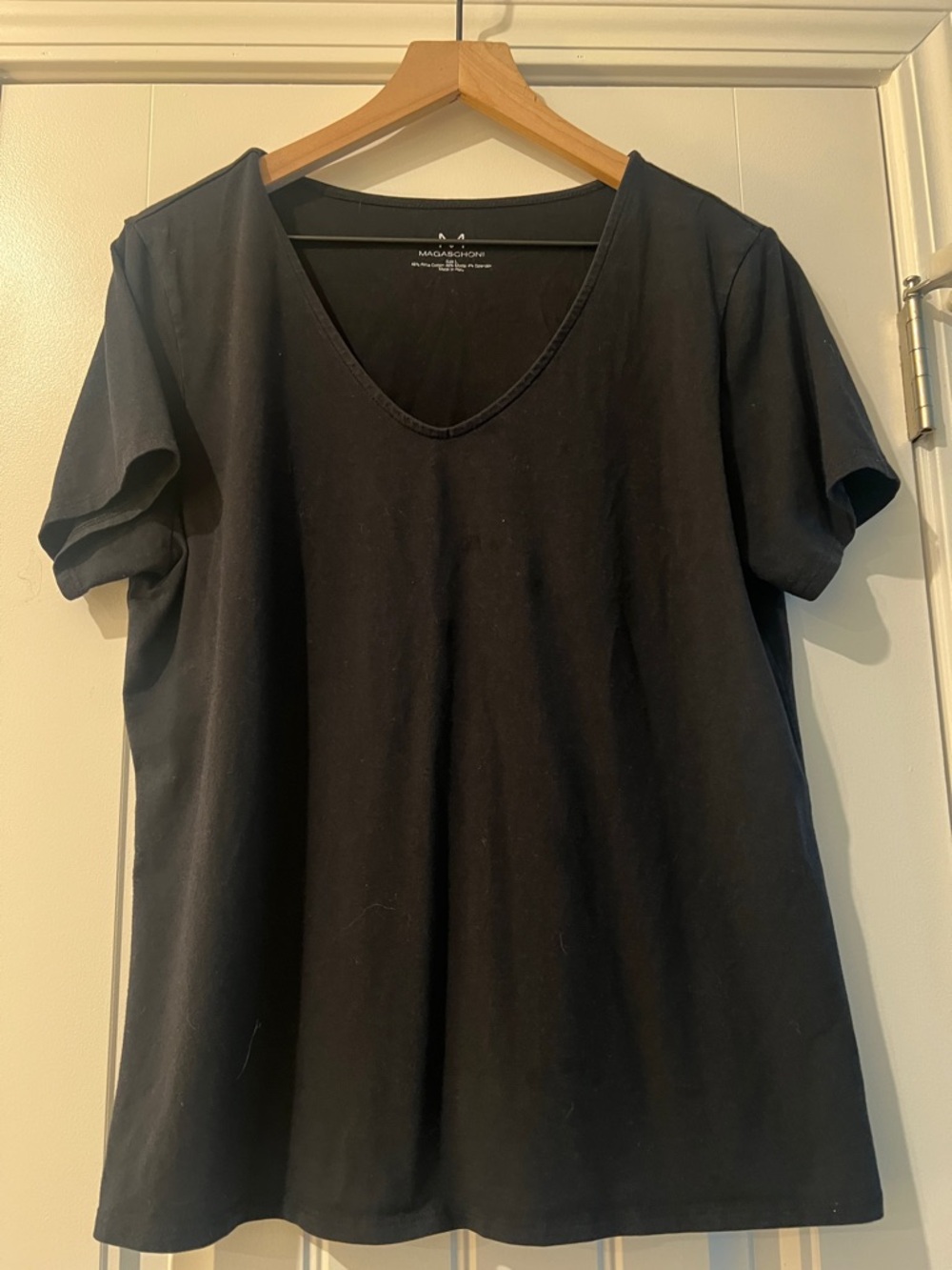 Magaschoni Pima Cotton V-Neck Tee